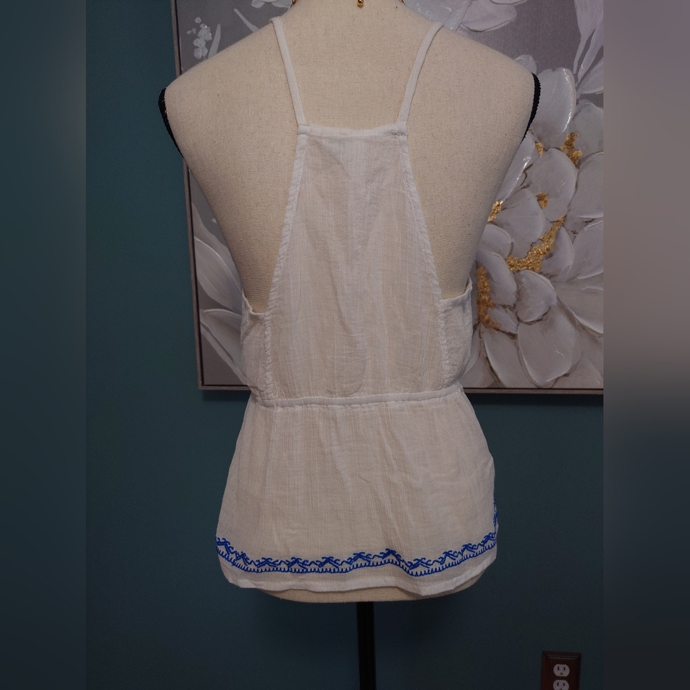 Embroidered Blouse - Picture 4 of 6